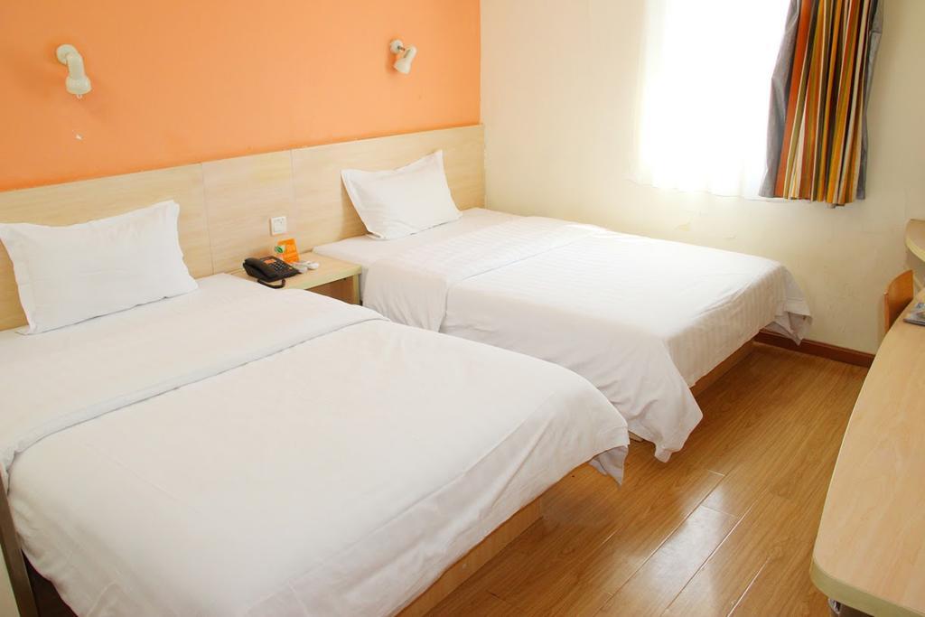 7Days Inn Qingdao Haiyunan Xinglong Road Oda fotoğraf